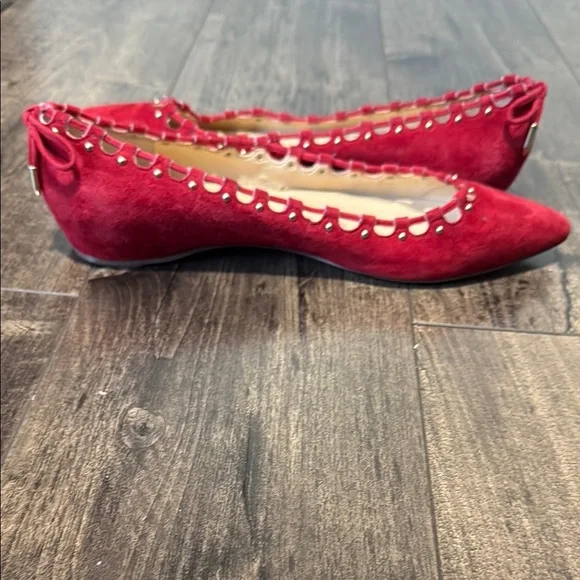 Ivanka Trump Red Suede Flats with Cutout Design - Picture 5 of 7